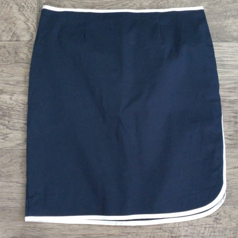 Tommy Hilfiger size 6 skirt
